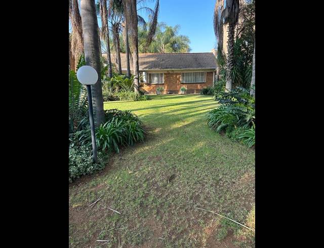 BUSINESS FOR SALE IN LYNNWOOD